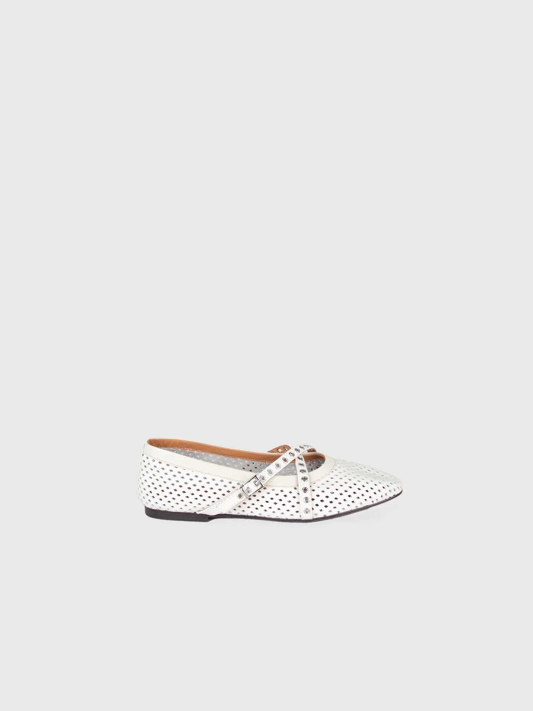 Éclairs 𓆟 Round Toe Grommet-Strap Ballerina Flats