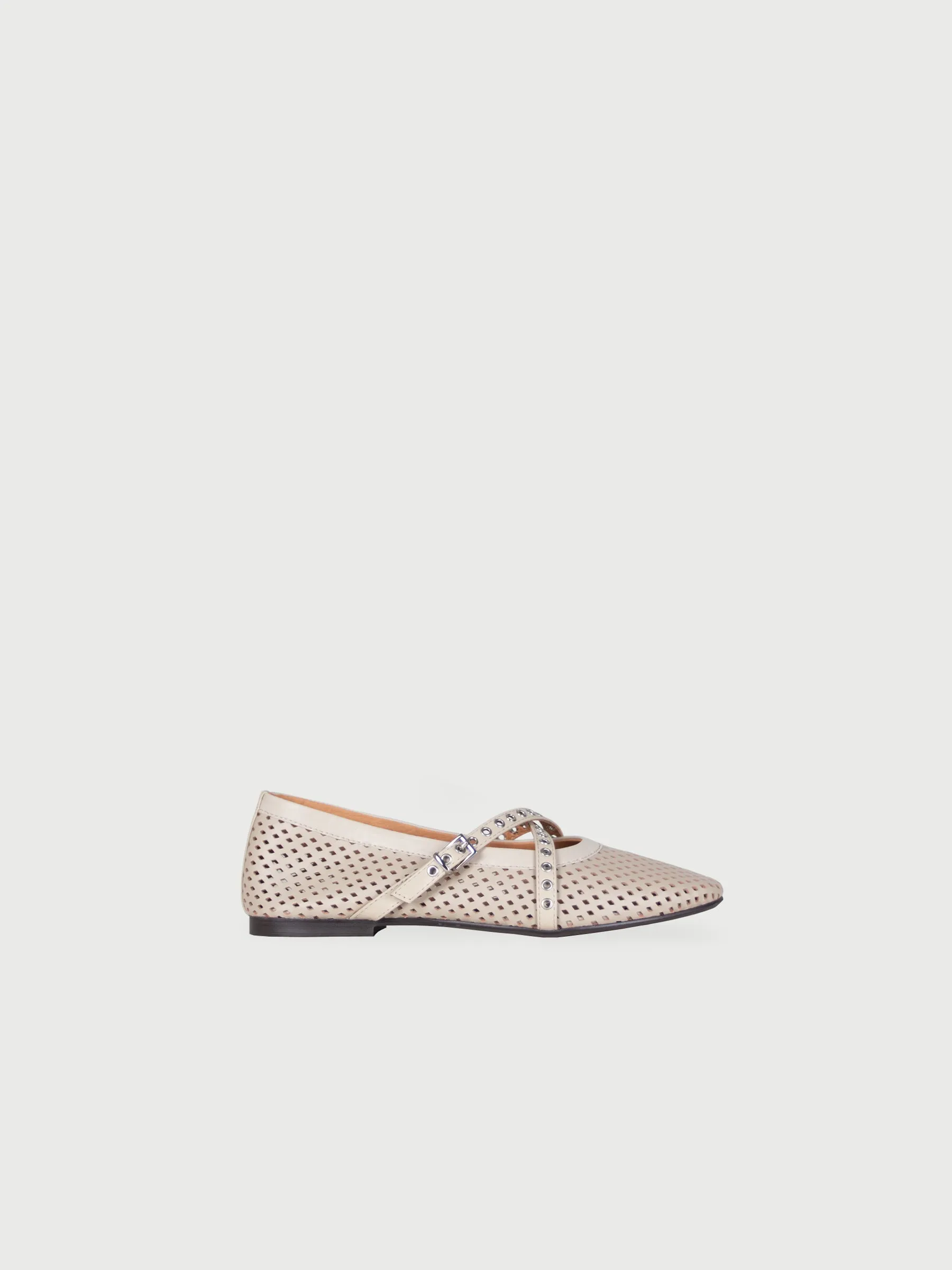 Éclairs 𓆟 Round Toe Grommet-Strap Ballerina Flats