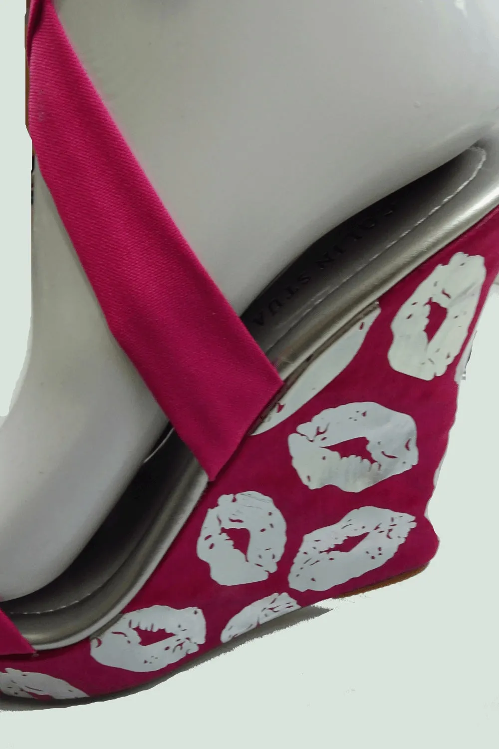 Colin Stuart Silver And Pink Wedges 6.5