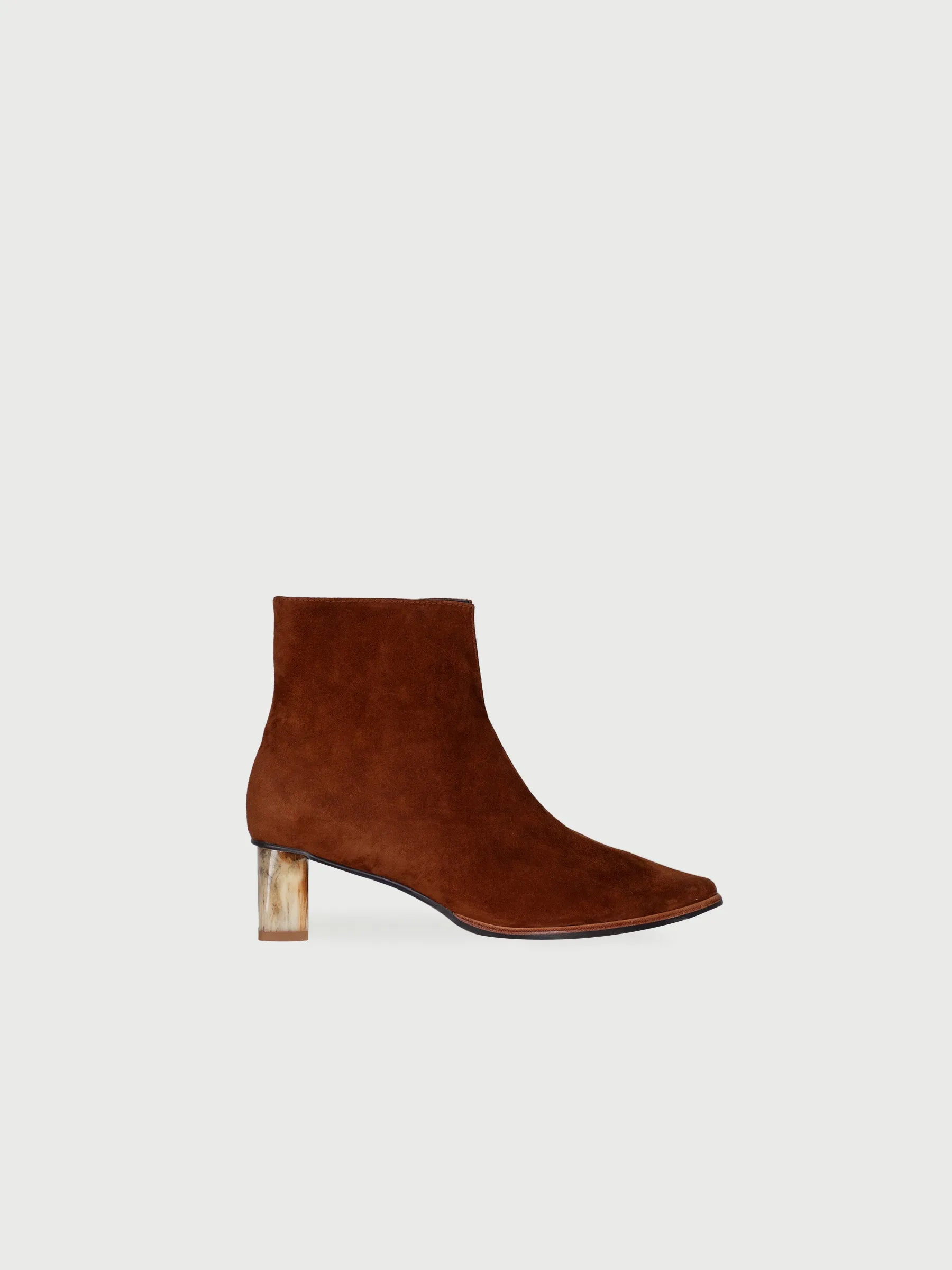 Pointed Toe V Neck Marble Heel Leather Boots
